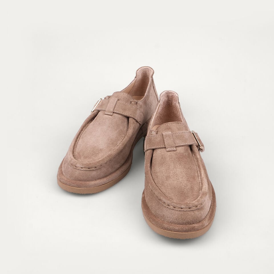 40228 Tokalı Bej Süet Loafer Ayakkabı